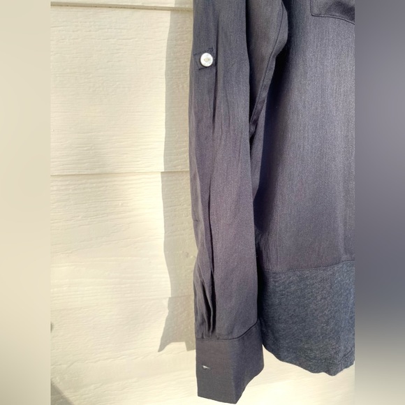 LOFT button up tunic in two-toned navy. Size small. - Picture 4 of 8